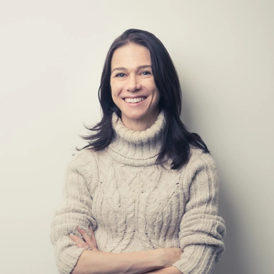 Dr Carly McKay